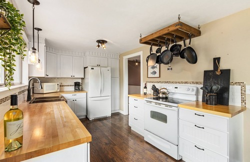 Loveland House | Hidden Valley Retreat Quiet Escape w/Mtn Views!