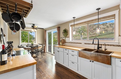 Loveland House | Hidden Valley Retreat Quiet Escape w/Mtn Views!