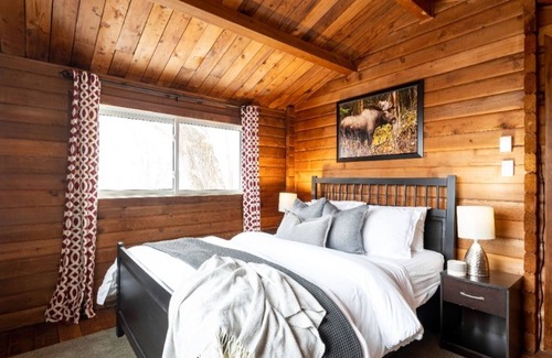 Huntsville House | Hidden Valley's Hidden Treasure