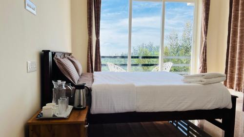 Ooty House | HIDE HILLCREST RESORT