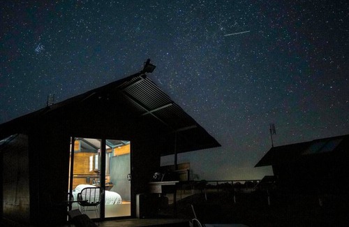 Kirwans Bridge House | Hide & Seek Glamping Hut 3