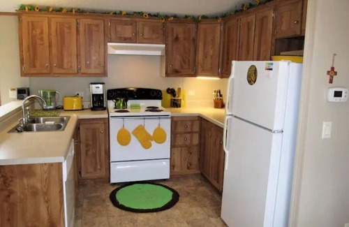Hemphill House | Hideaway at Sunflower Hideaway on Toledo Bend Lake!