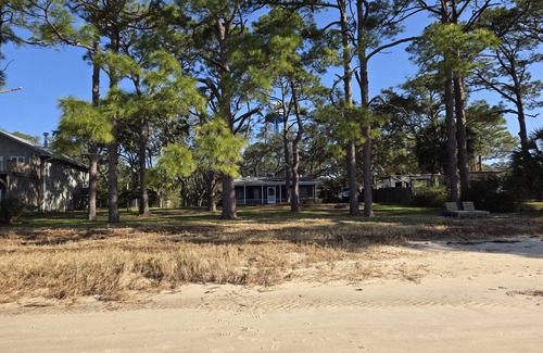 Panacea Cottage | Hideaway Beach Cottage on waterfront with amazing views.