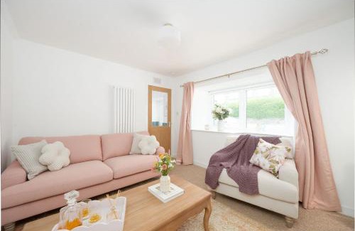 Portsoy Villa | Hideaway Cottage W Hot Tub