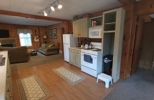 Springfield Cottage | Hideaway Cottages, Cottage A