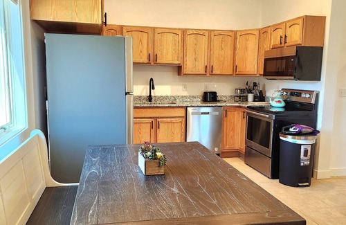 Deadwood House | Hideaway Guesthouse Retreat & Rally Rental!