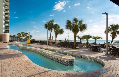 Myrtle Beach Condo | Hideaway Haven: Oceanfront King Suite 9th Floor