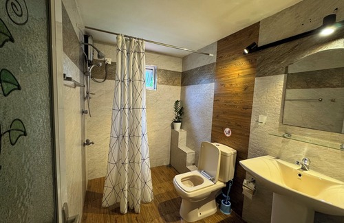 Harispattuwa Cabin | Hideaway Homestay Kandy