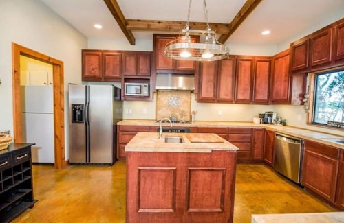 Carolyn Estates House | Hideaway Lodge On Cedar Creek Lake
