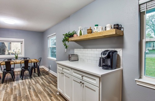 Fort Worth House | Hideaway of Fort Worth- West of downtown