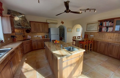 Frenaros House | Hideaway Villa - quiet, spacious in unique landscaped gardens with golf greenn