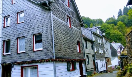 Monschau Hotel | HIER & JETZT in Monschau City