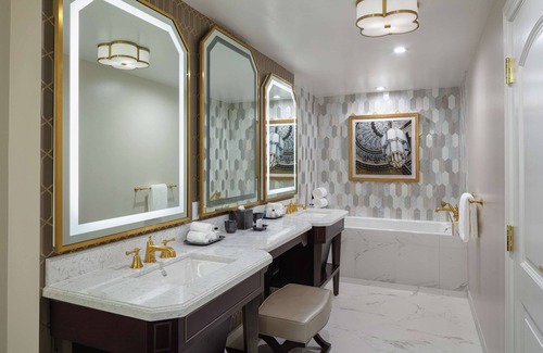 Arts/Warehouse District Hotel | Higgins Hotel, Official Hotel of The National WWII Museum, Curio Collection by Hilton