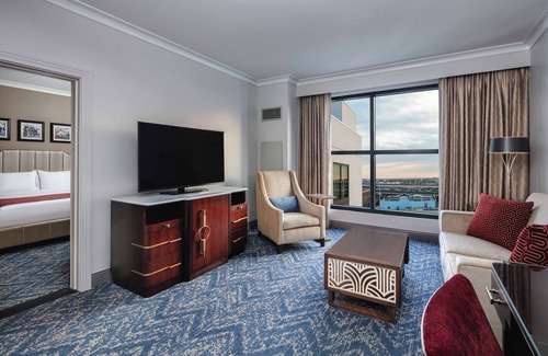 Arts/Warehouse District Hotel | Higgins Hotel, Official Hotel of The National WWII Museum, Curio Collection by Hilton