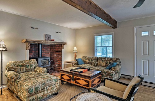 Higgins Lake Cabin | Higgins Lake Area Cabin w/ Fire Pit & Yard!