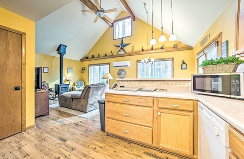 Higgins Lake Cottage | Higgins Lake Retreat - Hike, Swim, Relax!