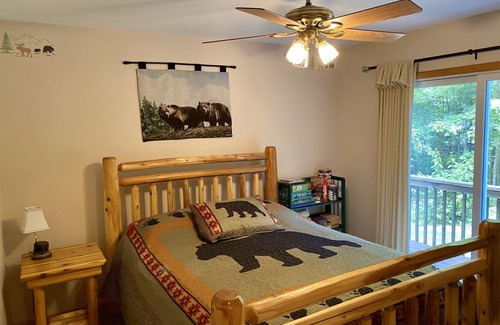 Higgins Lake Cottage | **Higgins Lake Cottage -- 1 Mile to South Higgins Lake Beach & Park**