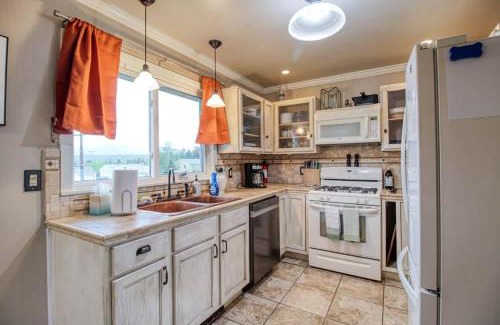Leadville House | High Alpine 4bd Hideaway in Leadville