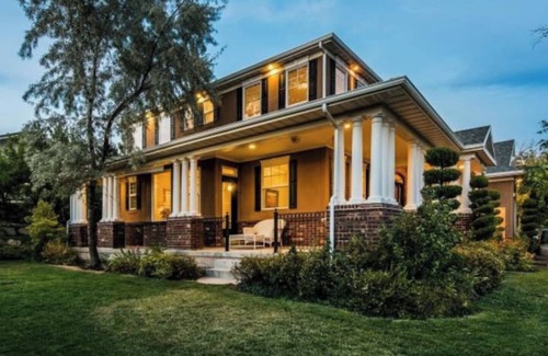 Upper Avenues House | High Avenues Traditional