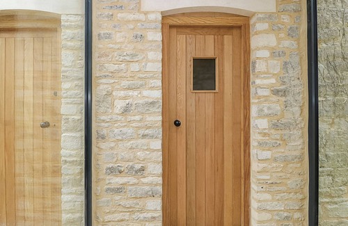 South Leigh Cottage | HIGH COGGES FARM HOLIDAY COTTAGES – THE CART SHED in Witney