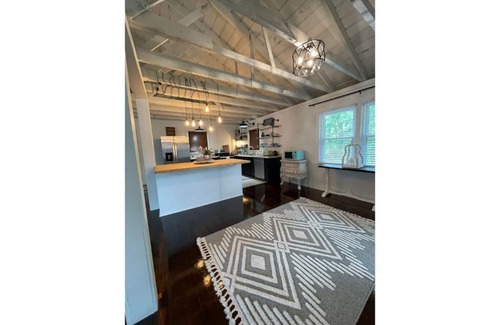 Kelly House | High Cotton Cottage
