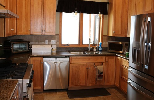 Kremmling House | High Country Secluded Off-Grid Lodge/Ranch
