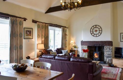 Richmond House | High Dalton Hall Cottage