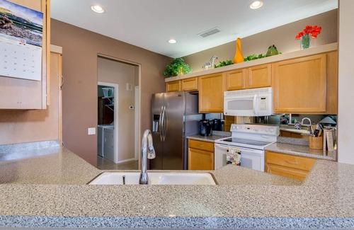 Desert Breeze House | High Demand UPSCALE Sun City GRAND Adult 45+ Community-REDUCED SUMMER RATE