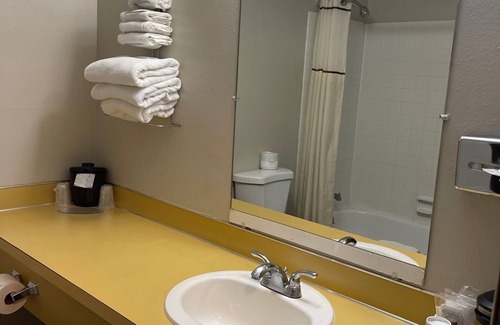 Prineville Hotel | High Desert Inn