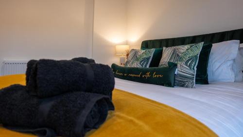 Giltbrook Apartment | High End Apartment - Perfect For Contractors & Builders - Free Parking