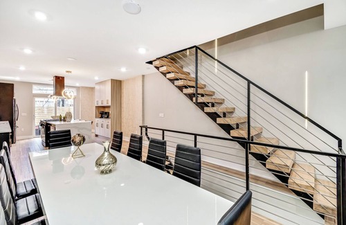 Point Breeze House | High End Downtown 4B/4B +Roof Deck&Patio+Sleeps 16