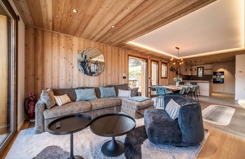 La Cote-d'Arbroz Ski Chalet | High end Living in Morzine with an exclusive Sauna & Jacuzzi