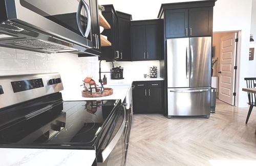 Mountain Home Apartment | High-end luxurious loft within walking distance to downtown!