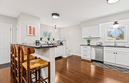 Taylor House | High End Ranch - 3 Bed 2 Bath - Taylor