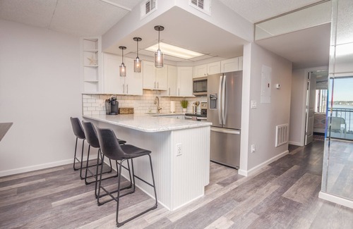 Ocean City Condo | High End Updates, Open Bay Views, Bayfront pool, 3 blocks to beach/boardwalk!
