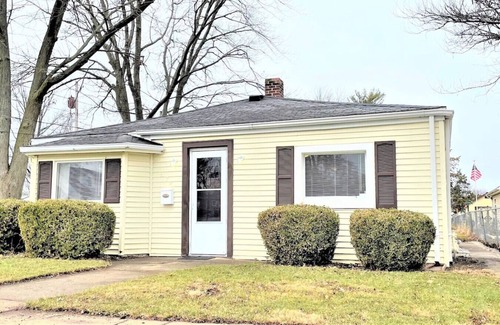 Van Wert House | High - Family Neighborhood, Pet Friendly