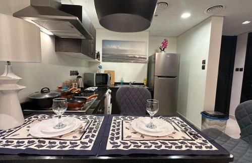Al Hoora Apartment | High Floor 33 Luxury Apartment