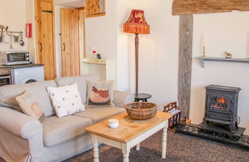 Ludwel House | HIGH GROVE, family friendly, character holiday cottage in Ludlow