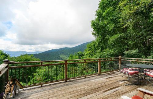 Laurel Ridge House | High Haven Breathtaking Mountain Views!
