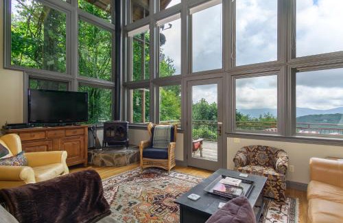 Laurel Ridge House | High Haven Breathtaking Mountain Views!