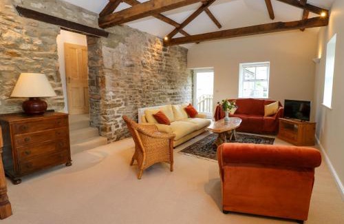 Thornton Rust House | High Meadow Barn