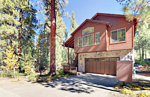 Montgomery Estates House | High Meadow Escape