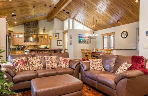 Montgomery Estates House | High Meadows Gem