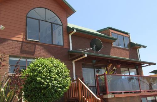 Penguin Bed & Breakfast | High On Penguin
