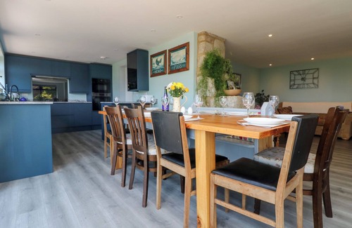 Saint Erth Praze Cottage | HIGH PARK HOUSE, pet friendly, character holiday cottage in Helston