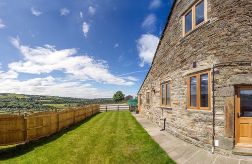 New Mills House | High Peak converted barn with private garden and stunning views