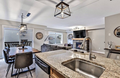 Dead Man's Flats Condo | High Peak Hideaway - 2Br/2Bath Luxury Retreat