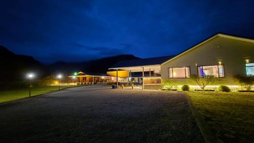 Fox Glacier Hotel | High Peaks Hotel