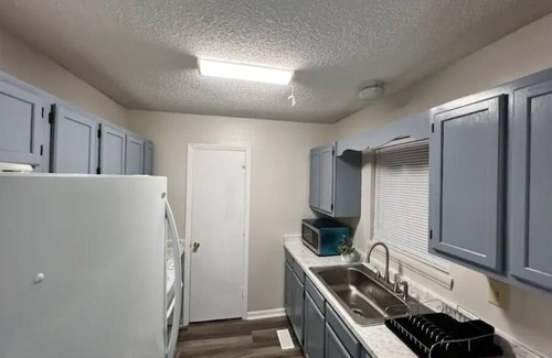 High Point House | High point home 5 mins away from HPU & downtownn