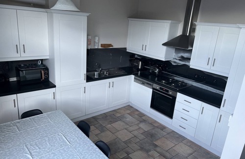 Newcastle Apartment | High Quality 2 Bedroom Town Centre Apartment